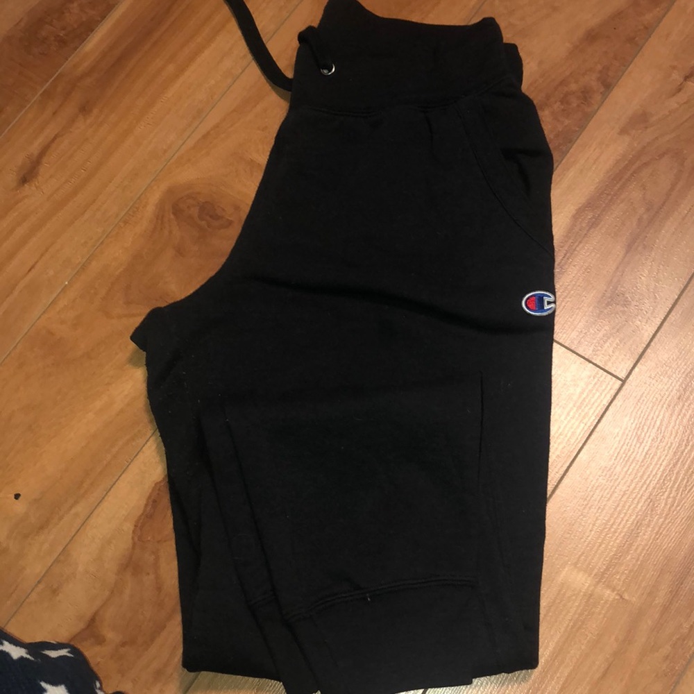 black champion sweat pants size S